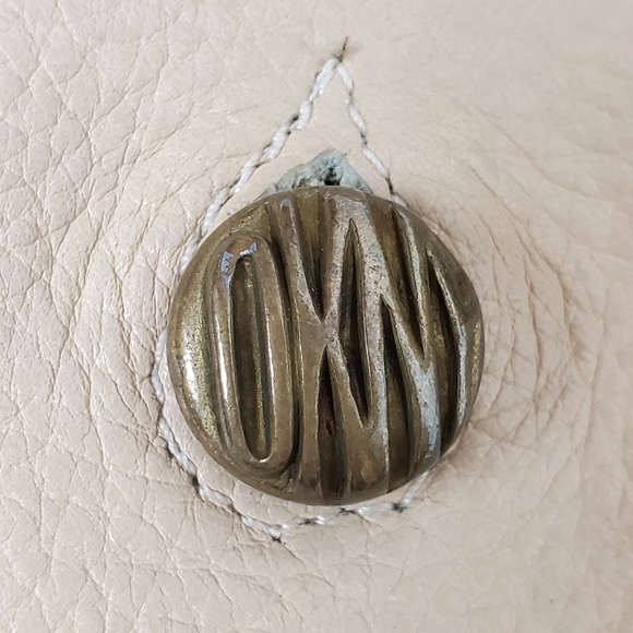 DKNY crossbody bag - Picture 4 of 8